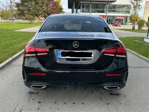 Mercedes-Benz A 220 7G-DCT AMG Line Bild 3