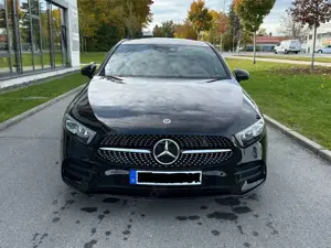 Mercedes-Benz A 220 7G-DCT AMG Line Bild 2