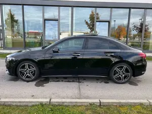 Mercedes-Benz A 220 7G-DCT AMG Line Bild 4