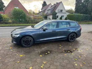 Volvo V60 D4 Momentum *Vollausstattung+neues Modell