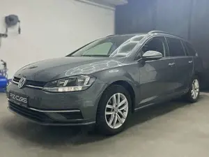 Volkswagen Golf VII 1.6 TDI FL|Touch|AbTemp|PDC|Sitzhz|AHKs