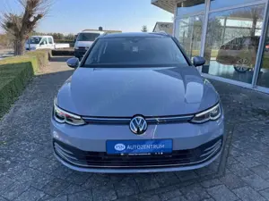 Volkswagen Golf Variant VIII Variant 2.0 TDI Move DSG AHK NAVI ACC LED Bild 3
