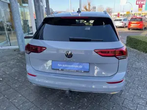 Volkswagen Golf Variant VIII Variant 2.0 TDI Move DSG AHK NAVI ACC LED Bild 5