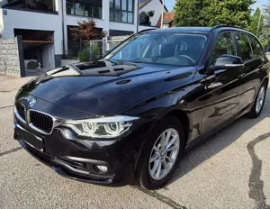 BMW 320 320i Touring Advantage