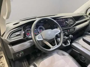 Volkswagen T6.1 Multivan 2.0 TDI Comfortline "Generation SIX" KR Bild 4