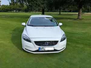 Volvo V40 D2