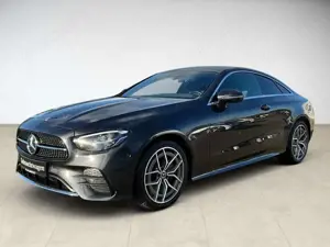 Mercedes-Benz E 300 d AMG 4MATIC Coupé Pano SpurW LM PDC SHZ