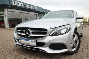 Mercedes-Benz C 180 CGI Lim. Avantgarde LED/Navi/Luftfederung Bild 2