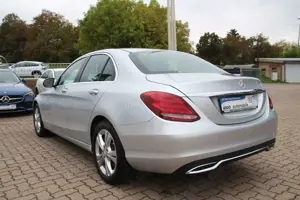 Mercedes-Benz C 180 CGI Lim. Avantgarde LED/Navi/Luftfederung Bild 5