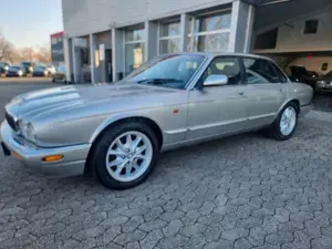 Jaguar XJ8 3,2 Super Optik