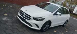 Mercedes-Benz B 180 Auto 1.HD Navi Rückf Spurh Totw Scheckheft Bild 2