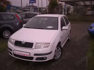 Skoda Fabia Fabia Fließheck 1.4 16V TÜV NEU !!