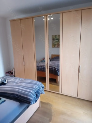 Schlafzimmerschrank in Echtholz