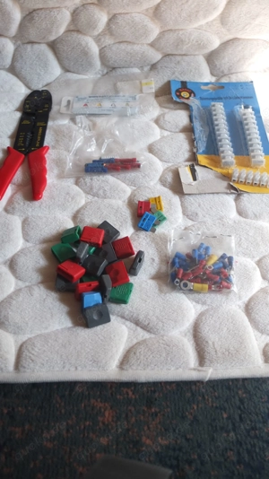 Elektro Konvolut - Kabelschuhe Lüsterklemmen Sicherungen Steck Verbinder Wiederstandsuhr