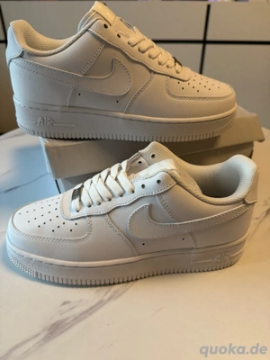 Nike Air Force 1   Größe 40,5   Neu