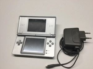 Nintendo DS Lite Konsole Silber mit Netzteil funktioniert 