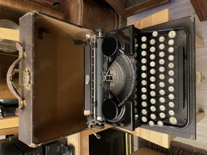 Royal Kofferschreibmaschine antik funktioniert