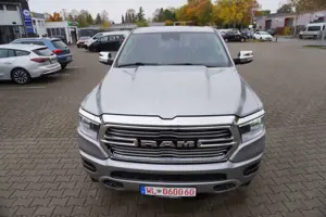 Dodge RAM 5,7 Laramie  ~4x4~Leder~LED~AHK~ Bild 3