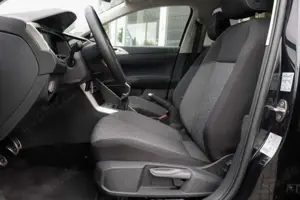 Volkswagen Taigo 1.0 TSI Move Klima Einparkhilfe Sitzheizung Bild 3