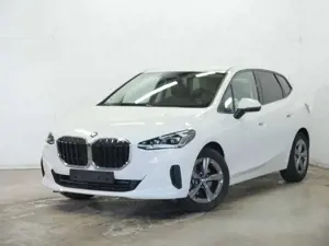 BMW 218 i Active Tourer Aut. RFK AdapLED Sonnenschutzvergl