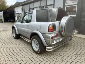 Toyota RAV 4 Special 4x4 Fun Breitbau 2.Hd 119tkm Automatik Bild 4
