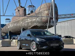 Ford Focus Lim. ST PERFORMANCE-MATRIX SCHEINWERFER