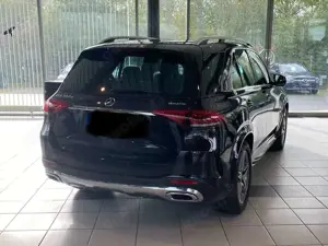 Mercedes-Benz GLE 350 GLE 350 d 4Matic 9G-TRONIC AMG Line Bild 2