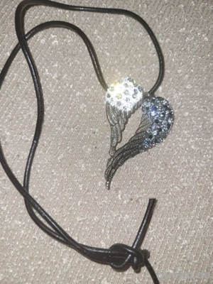 Edelstahl Kettenanhänger mit Swaroski steinen