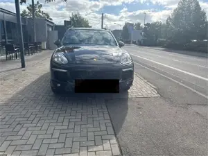 Porsche Cayenne S Diesel Platinum Edition
