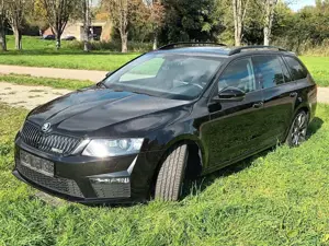 Skoda Octavia Octavia III Combi Combi 2.0 TSI DSG RS TÜV 10/27