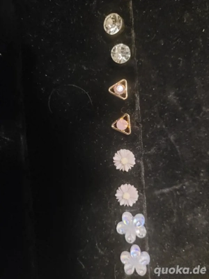 verschiedene neue Ohrstecker 