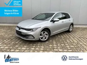Volkswagen Golf VIII 1.5 TSI Life LED/NAVI+VZE/16-ZOLL/PDC/LANE-A Bild 1