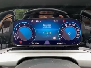 Volkswagen Golf VIII 1.5 TSI Life LED/NAVI+VZE/16-ZOLL/PDC/LANE-A Bild 5