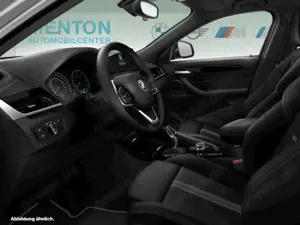 BMW X2 xDrive18d AHK/RFK/Sportsitze/HuD/HiFi/ad.LED Bild 4