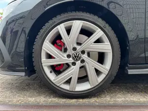 Volkswagen Golf GTI 2.0 TSI OPF DSG Deep Perleffekt Top Austattung Bild 4