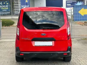 Ford Grand Tourneo Bild 4
