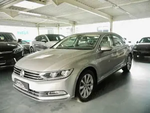 Volkswagen Passat Lim. Highline*DAB*Alcantar* Bild 3