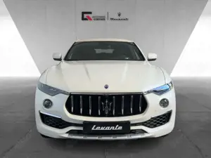 Maserati Levante GranLusso- 350 PS - Facelift  Maserati Approved Bild 4