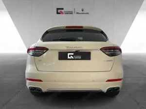 Maserati Levante GranLusso- 350 PS - Facelift  Maserati Approved Bild 3