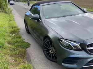 Mercedes-Benz E 200 E 200 4Matic Cabrio 9G-TRONIC AMG Line