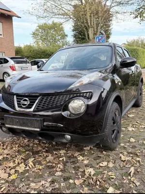Nissan Juke 1.6 CVT Tekna Bild 2