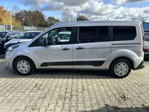Ford Grand Tourneo Bild 2