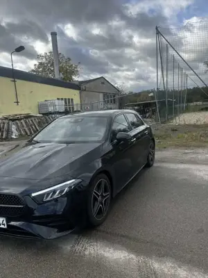 Mercedes-Benz A 200 7G-DCT AMG Line Advanced Plus Bild 2