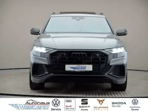 Audi SQ8 4.0l TFSI 373kW HDMatrix Pano Navi AHK BO Leder