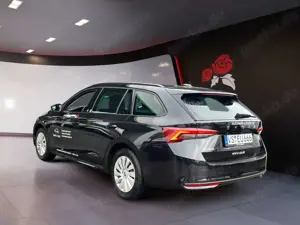 Skoda Octavia Combi 2,0 TDI DSG Selection Navi Bild 4