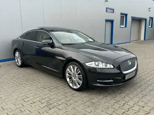 Jaguar XJ Premium Luxury PANO KAMERA KEYLESS-GO Bild 3