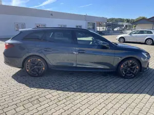 CUPRA Leon 1.4 e-Hybrid 19" ACC KAMERA PANO Bild 5