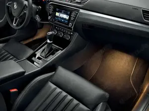 Skoda Superb Superb Combi 2.0 TDI  DSG Ambition