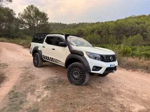 Nissan Navara Navara DC 4x4 Autm. N-Guard
