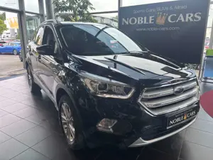 Ford Kuga Titanium Allrad AHK XENON NAVI
